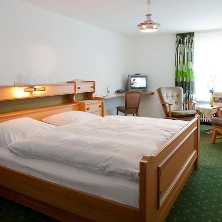 Landhotel Sauerlaender Hof Еслое Номер фото