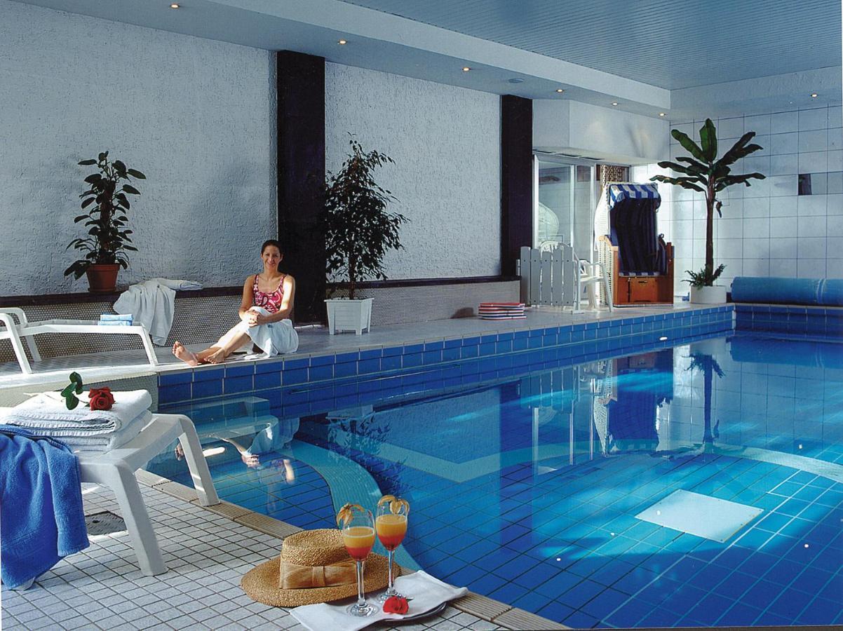 Landhotel Sauerlaender Hof Еслое Екстер'єр фото